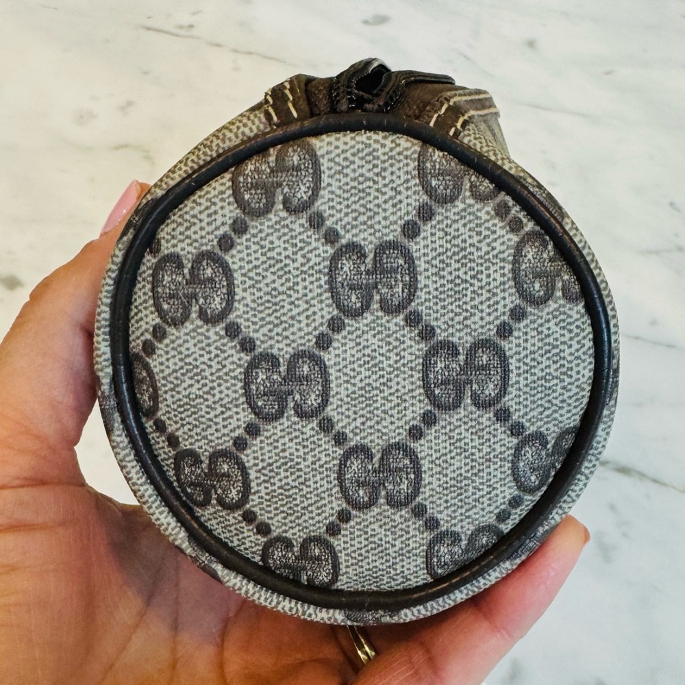 RARE Vintage Unused Gucci Round Makeup Pouch 1980’s in EXCELLENT Condition - Picture 3 of 10